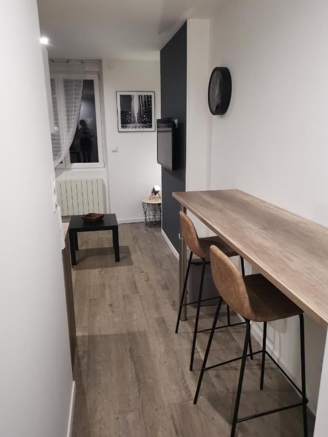 Studio Cosy Au Pied Du Metro Flachet Villeurbanne Luaran gambar